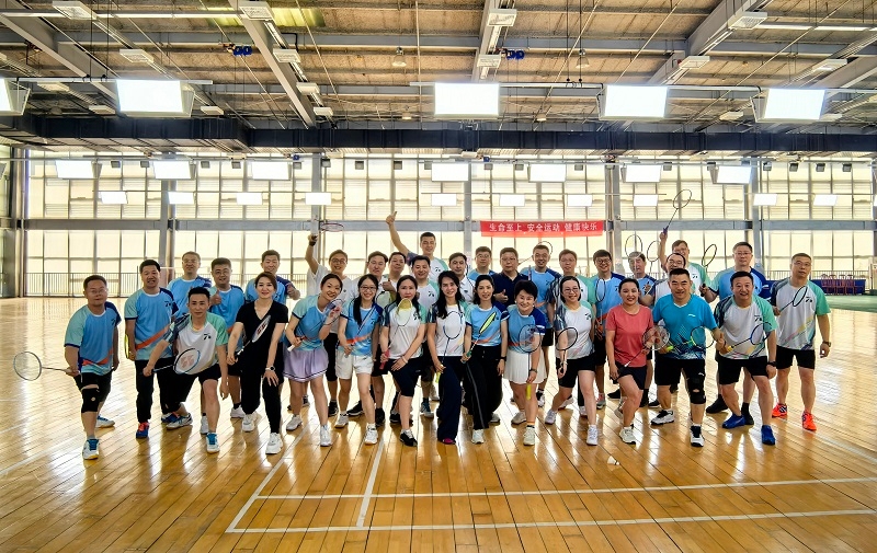 以赛促学展风采 羽动青春聚合力——国家教育行政学院第73期中青班羽毛球交流赛圆满收官